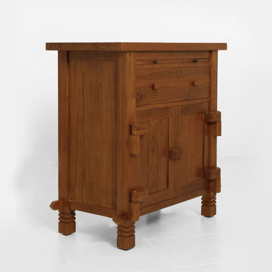 Traditional bedside