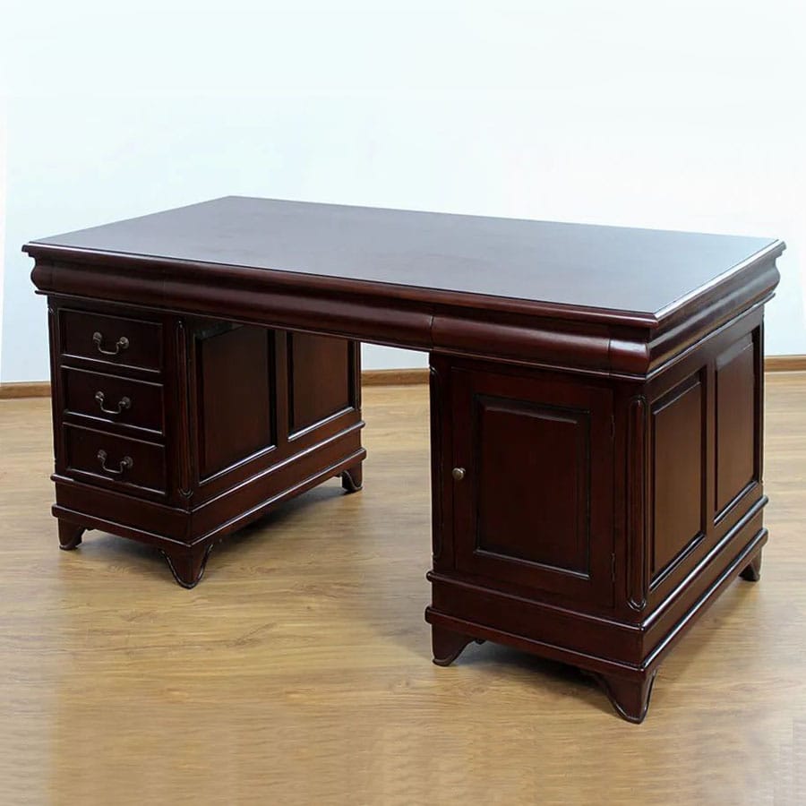 French partner desk