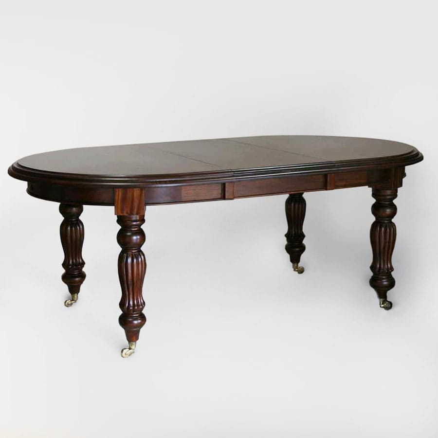 Extensions dining table